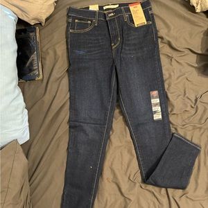 Levi’s 720 high rise brand new!